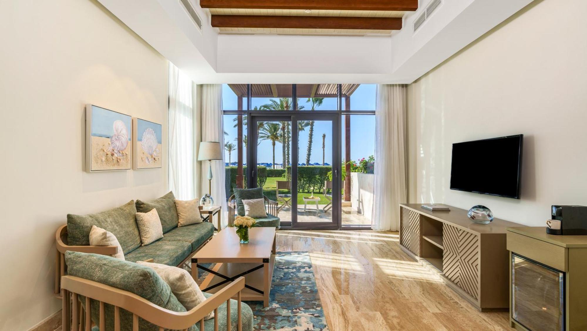 Rixos Premium Alamein Ел Аламейн Екстериор снимка Living room